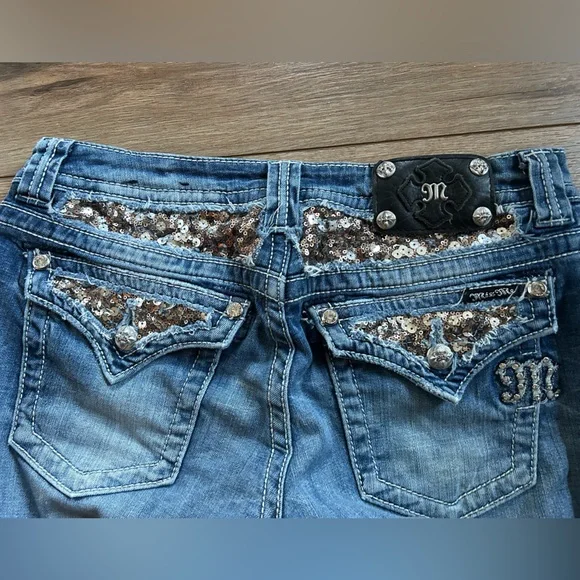 Miss Me Denim Cuffed Capri Jeans - Picture 6 of 7